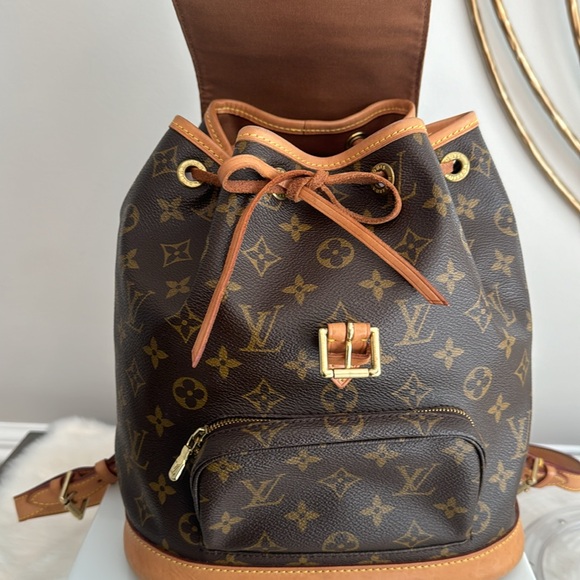 💯 Authentic Louis Vuitton Monogram Montsouris MM W/ Dust Bag - Picture 6 of 16